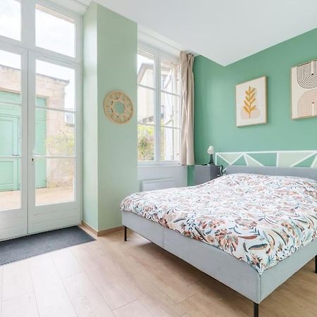 Appartement Lumineux Avec Cour 쇼몽 외부 사진