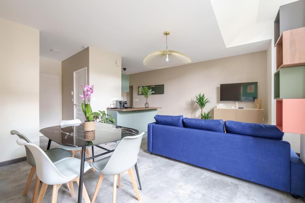 Appartement Lumineux Avec Cour 쇼몽 외부 사진