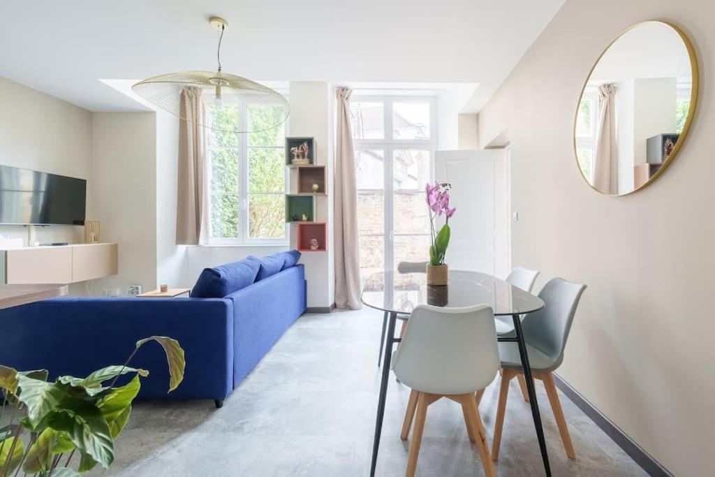 Appartement Lumineux Avec Cour 쇼몽 외부 사진